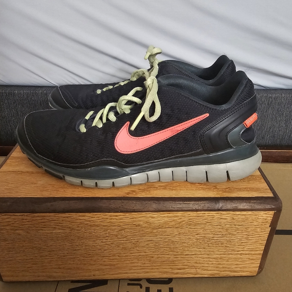Nike FREE TR Fit 2 SHIELD